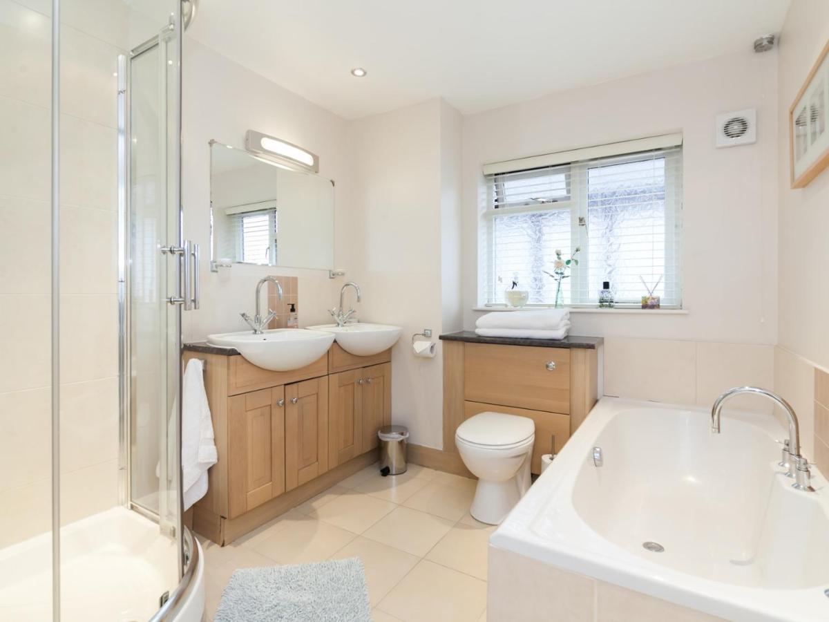 Hotel Ayuda House Altrincham Zewnętrze zdjęcie