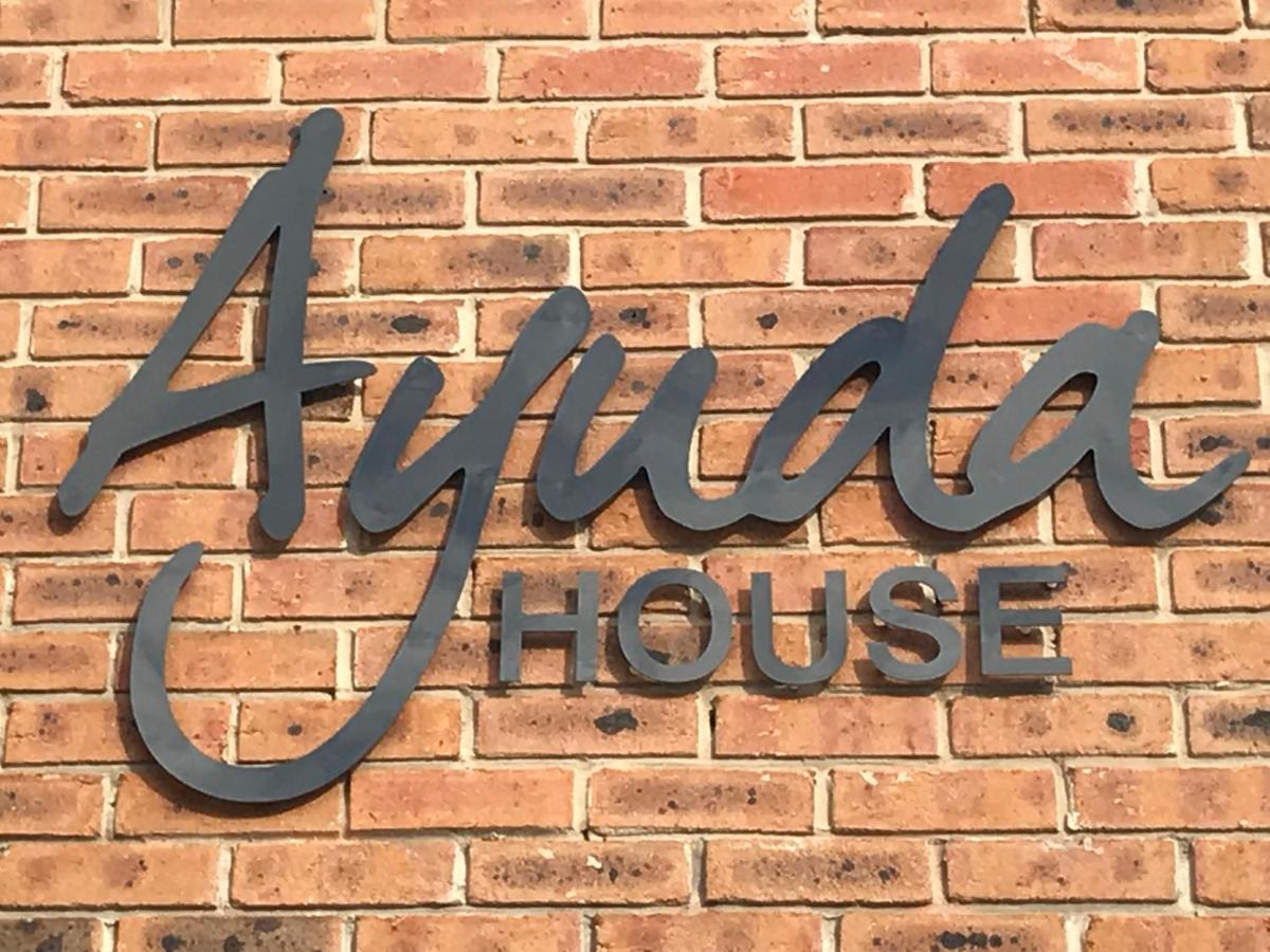 Hotel Ayuda House Altrincham Zewnętrze zdjęcie