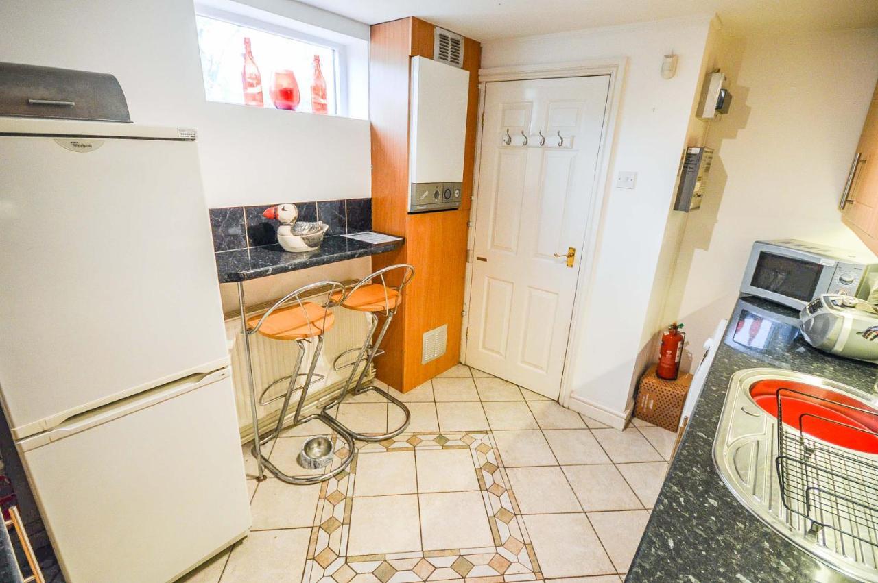 Hotel Ayuda House Altrincham Zewnętrze zdjęcie